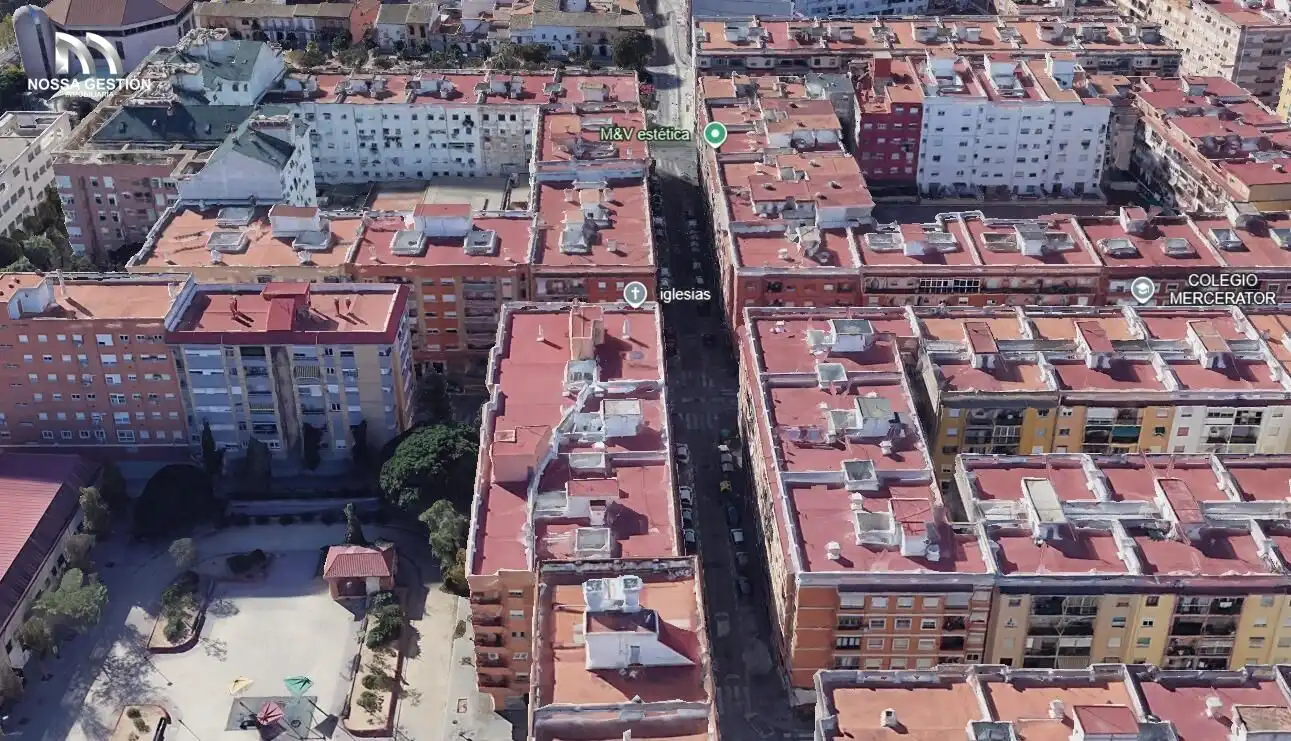 Vista exterior de Pis en venda en Valencia amb Balcó