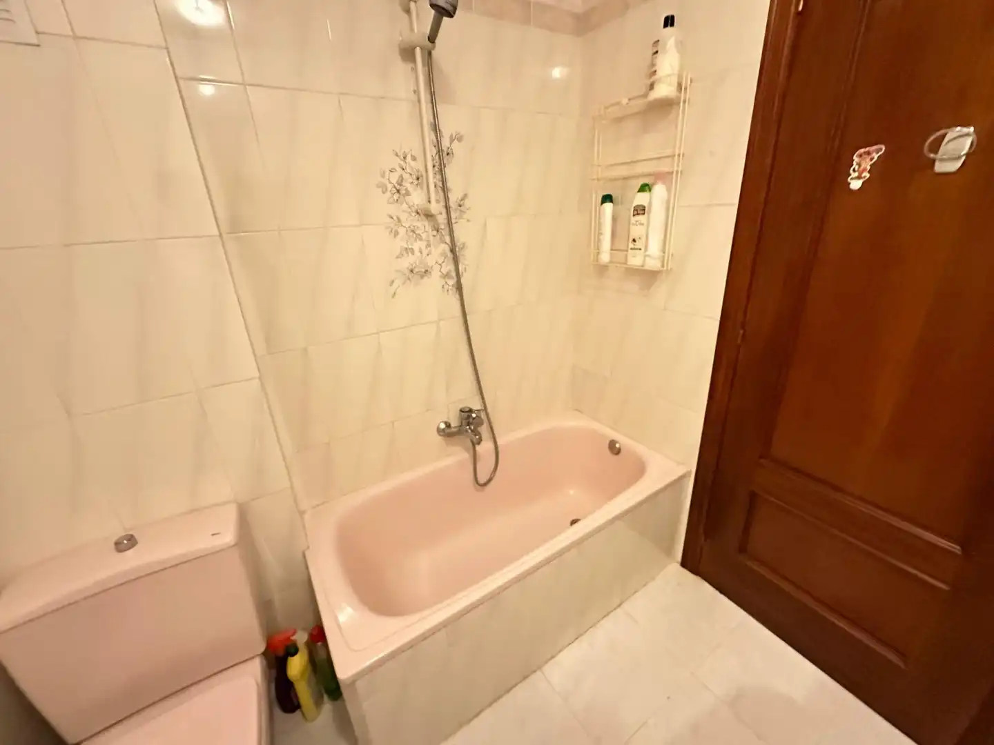 Bany de Casa o xalet en venda en Alicante / Alacant amb Jardí privat, Terrassa i Traster