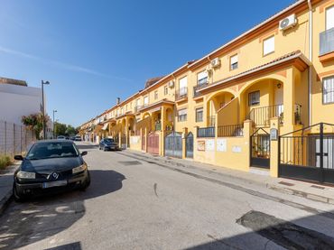Adossat en venda a Belicena