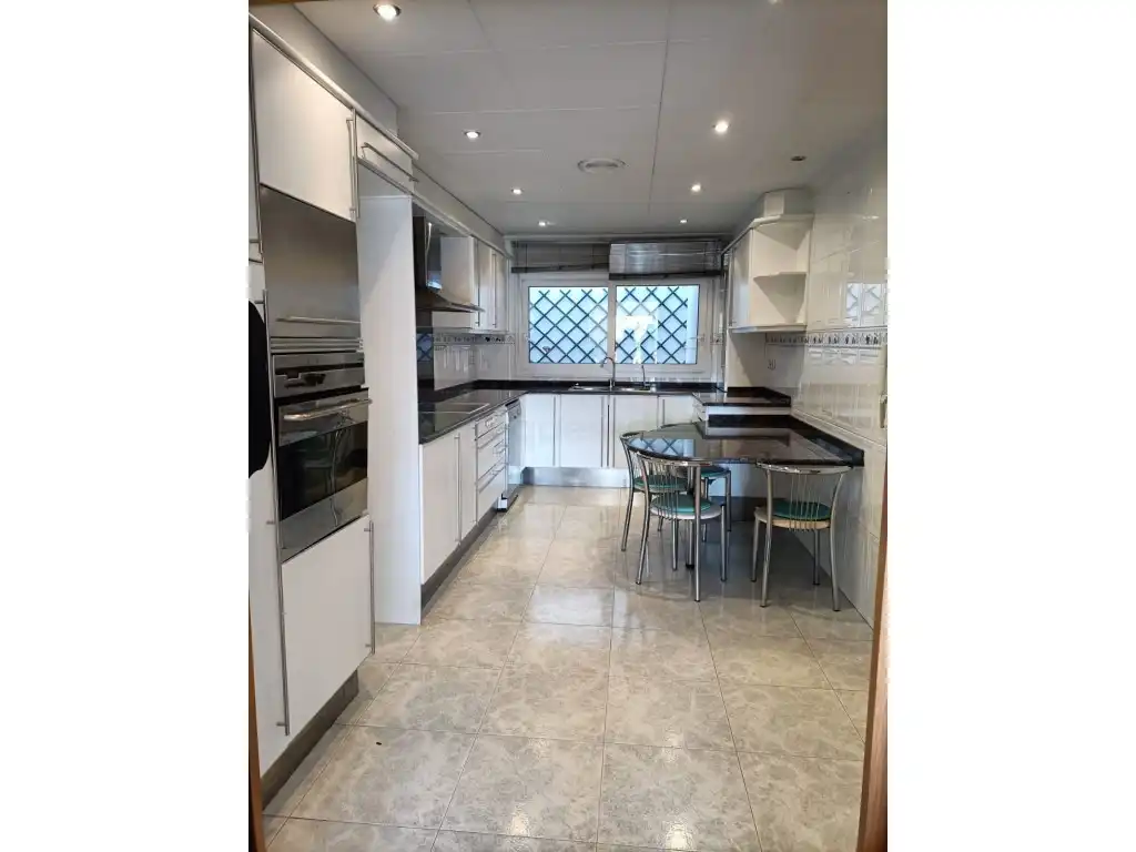 Cocina de Piso en venta en Pineda de Mar