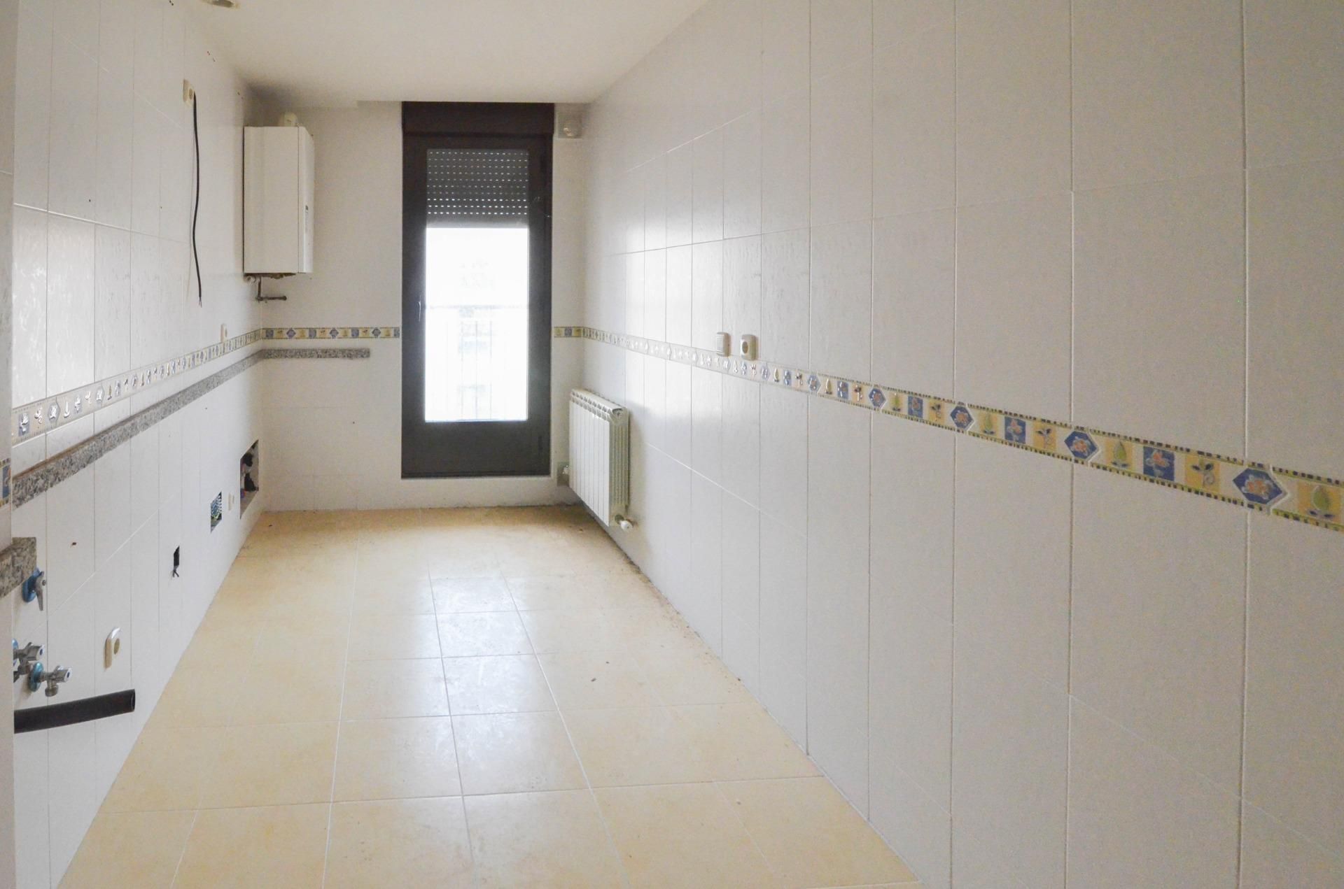 Kitchen of Duplex for sale in La Fuente de San Esteban   with Heating, Terrace and Storage room