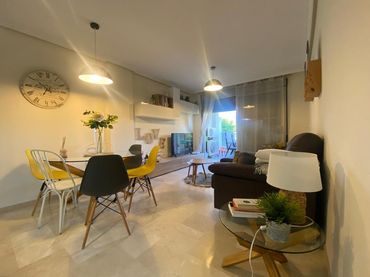 Appartement compact avec piscine à vendre à Las Marinas / Les Marines