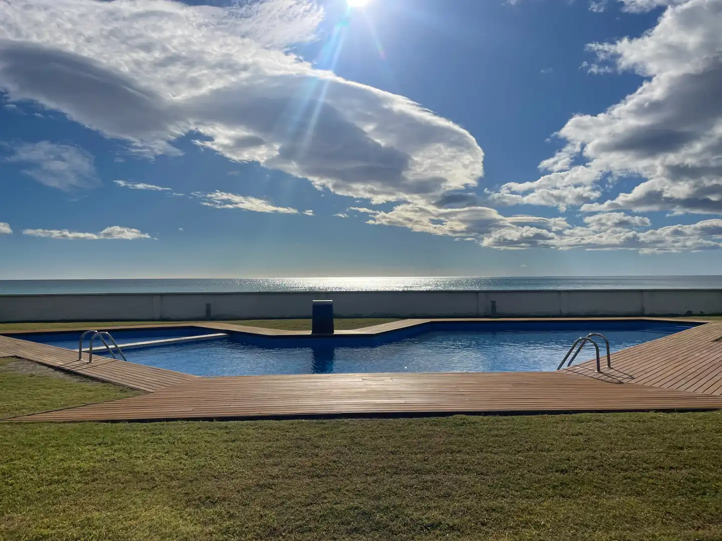 Piscina de Pis en venda en Mont-roig del Camp amb Aire condicionat, Calefacció i Jardí privat