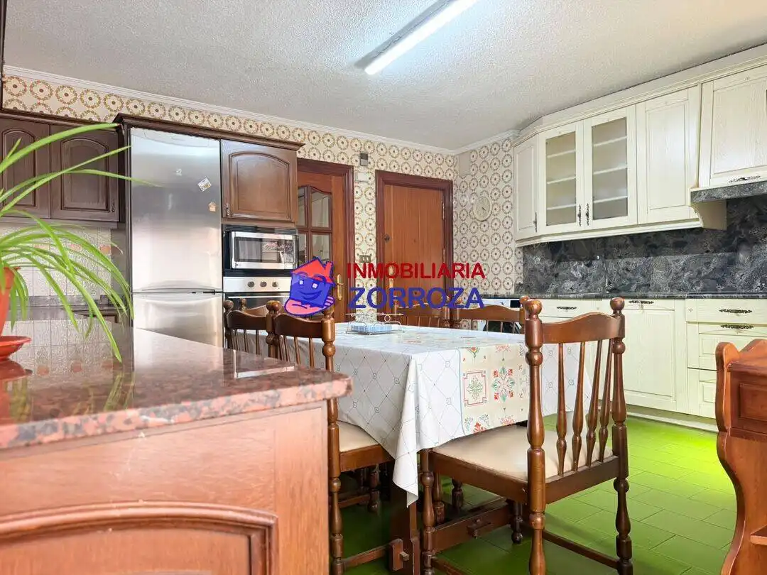 Kitchen of Flat for sale in Bilbao   with Heating, Storage room and Balcony