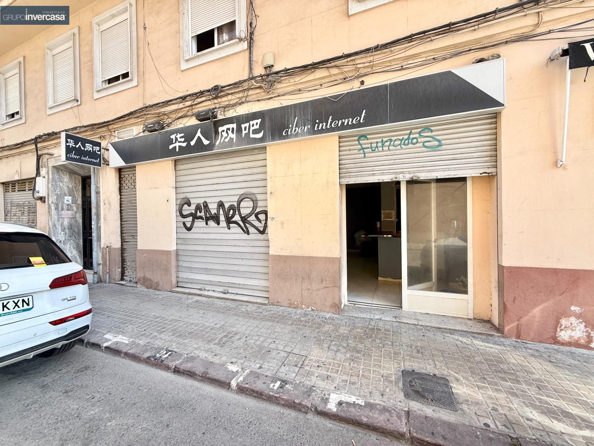 Premises to rent in  Valencia Capital  with Air Conditioner