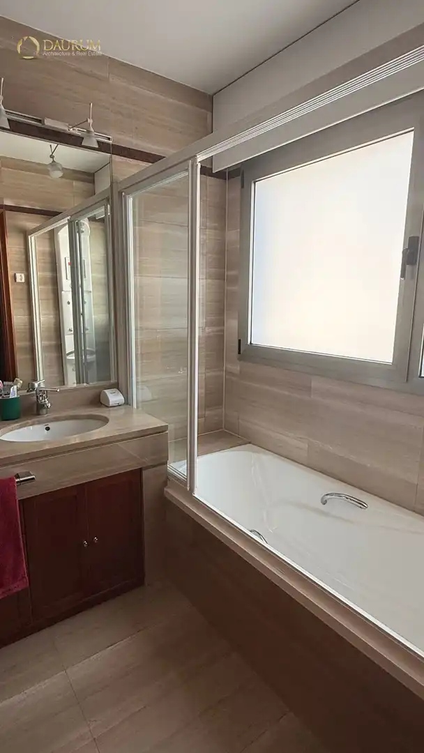 Baño de Ático en venta en Madrid con Aire acondicionado, Calefacción y Terraza