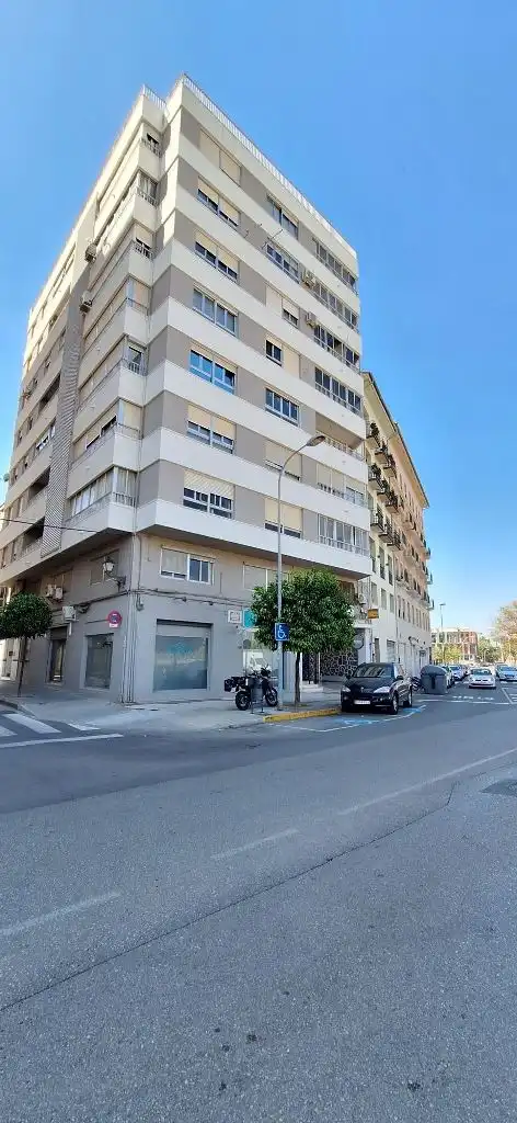 Individual en venta en Casc Urbà, imagen 2