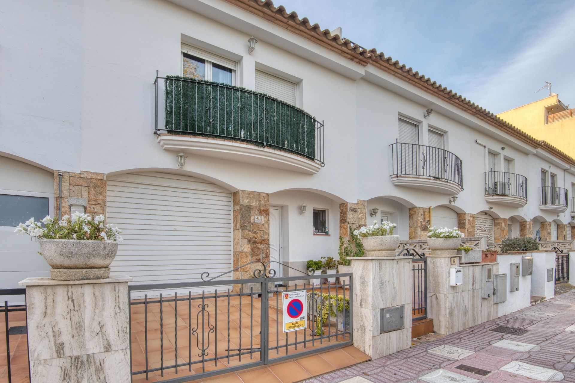 Vista exterior de Casa adosada en venda en Santa Cristina d'Aro amb Calefacció, Jardí privat i Terrassa