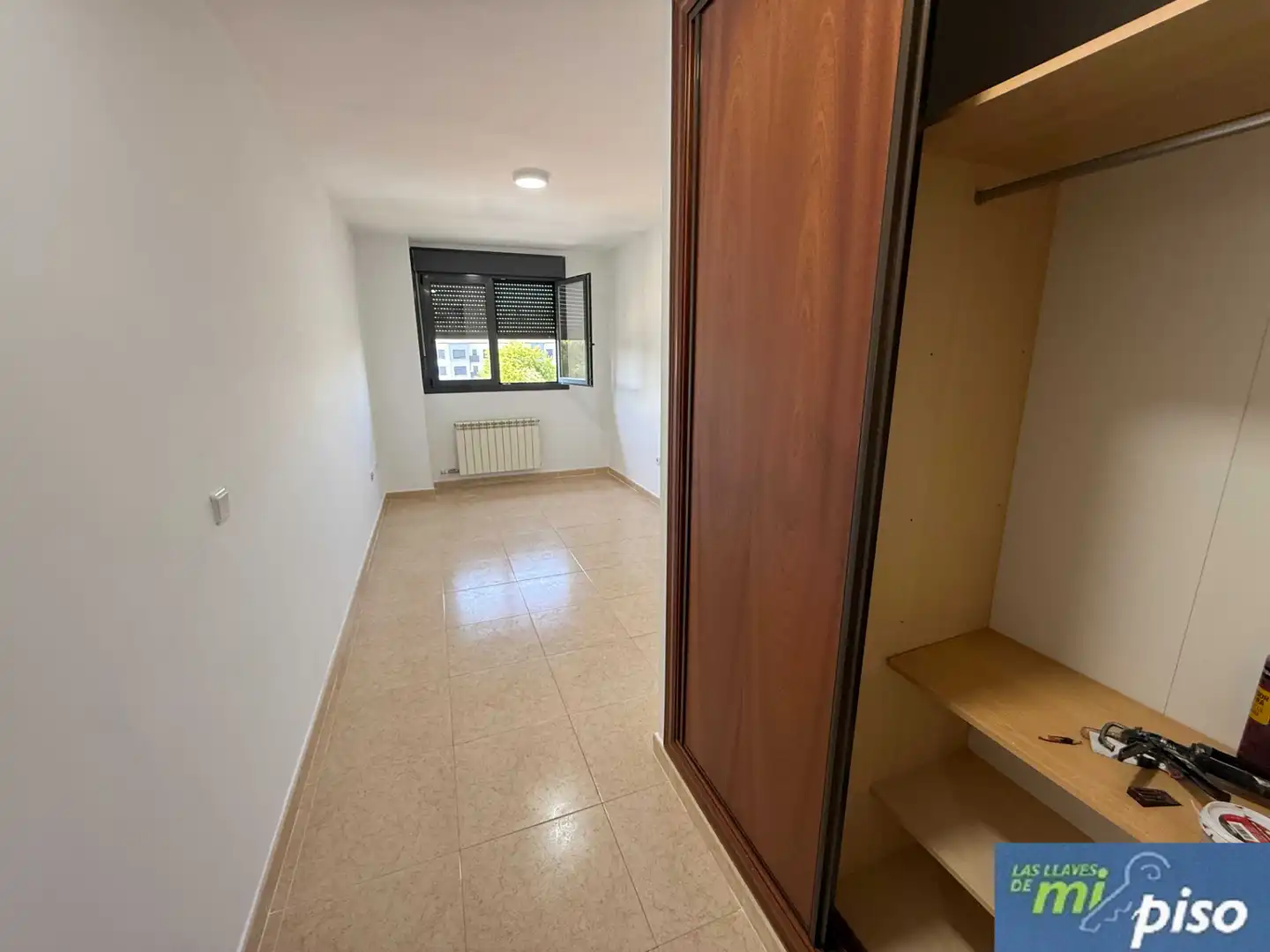Habitación de Piso en venta en Santovenia de Pisuerga con Calefacción, Terraza y Trastero