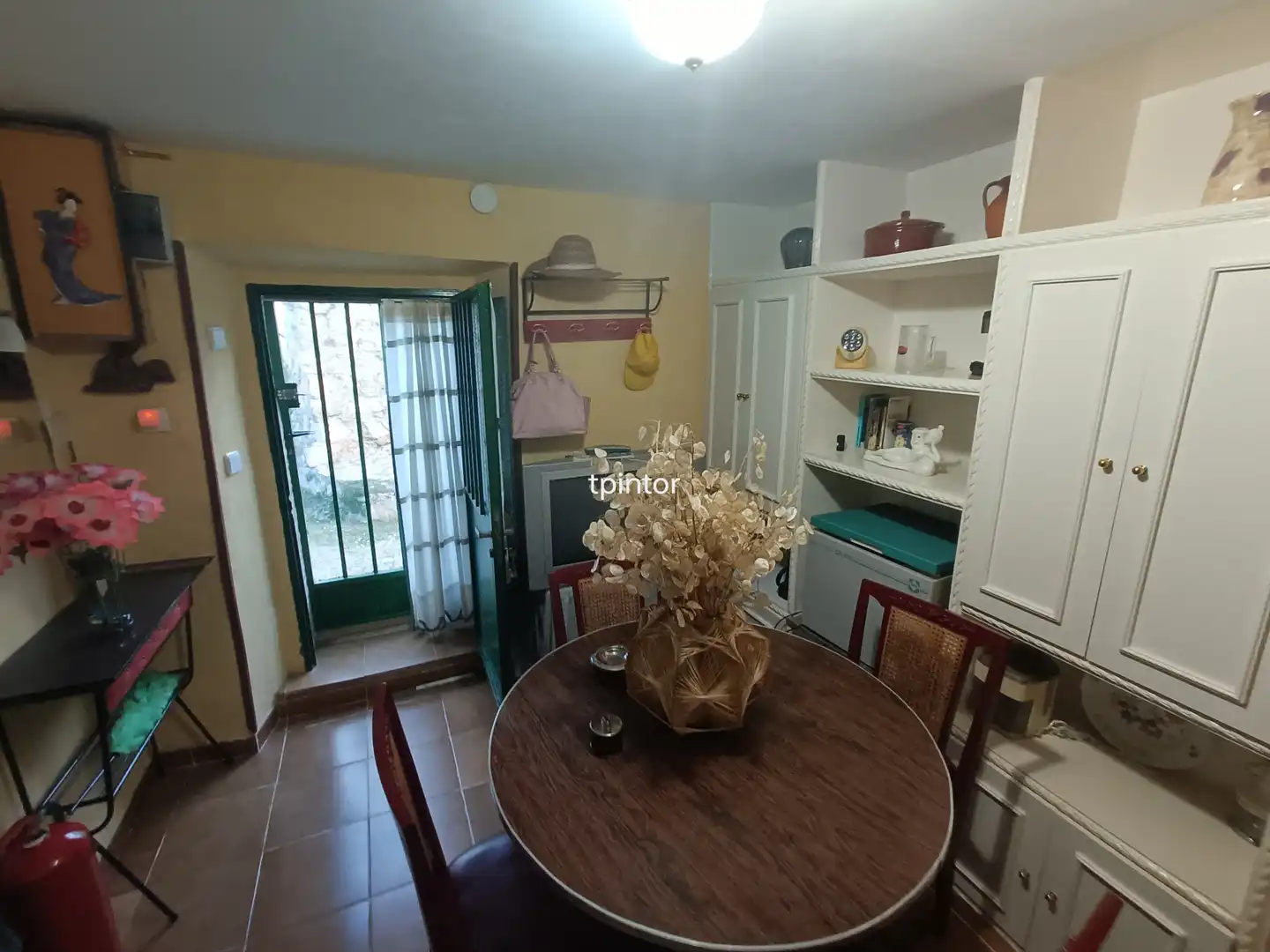 Kitchen of Houses for sale in Valencia de Alcántara  with Terrace, Swimming Pool and Furnished