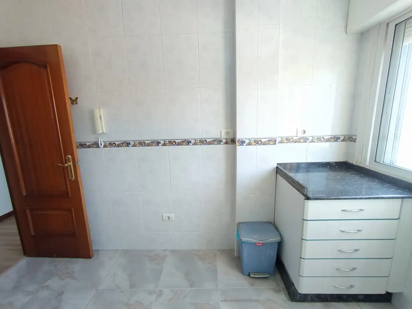 Badezimmer von Wohnung zum Verkauf in Vigo  mit Heizung, Parkett und Möbliert