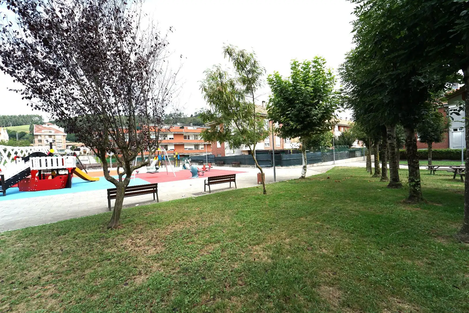 Parking de Casa adosada en venta en Piélagos con Calefacción, Jardín privado y Terraza