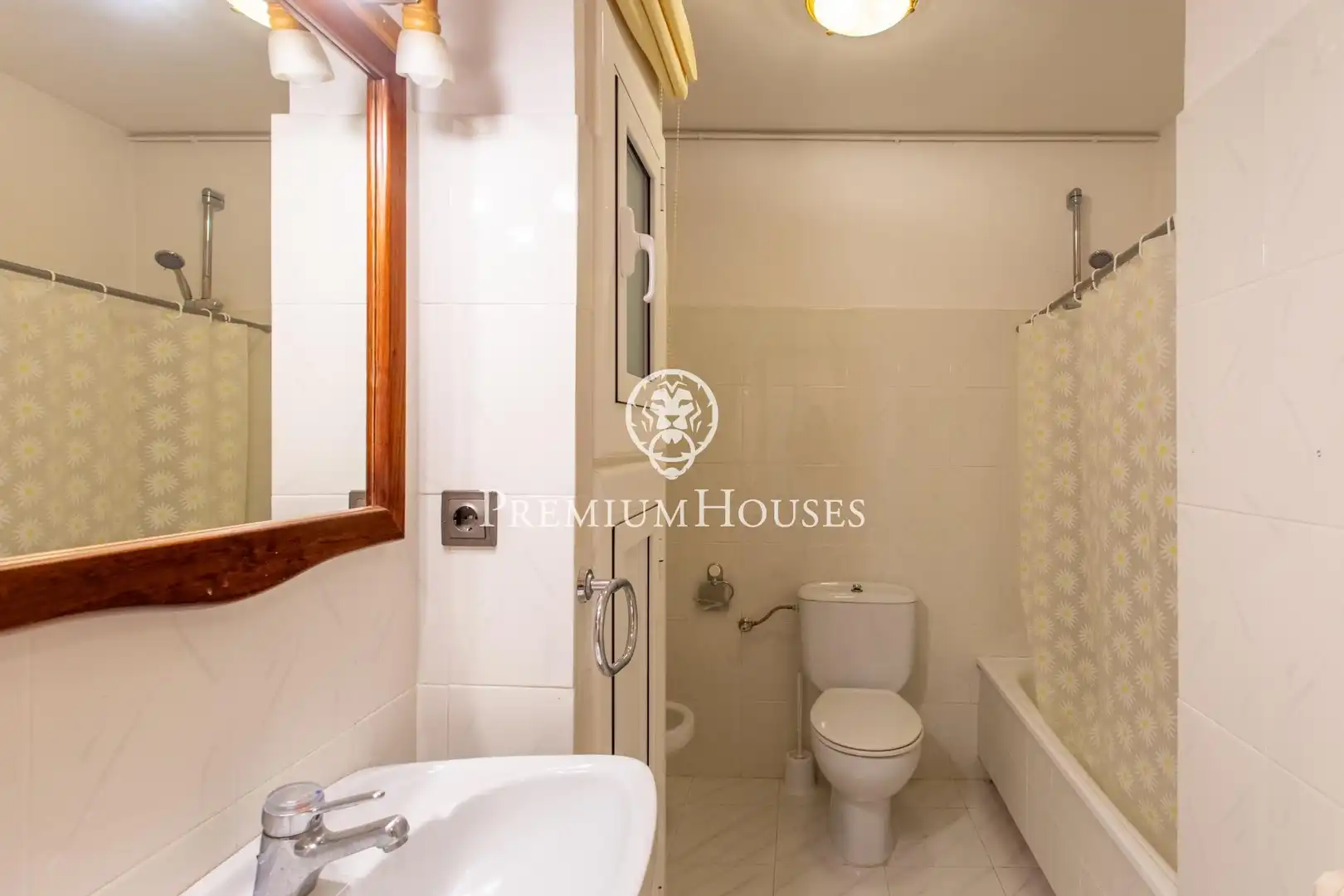Baño de Casa o chalet en venta en Arenys de Mar con Jardín privado, Terraza y Balcón