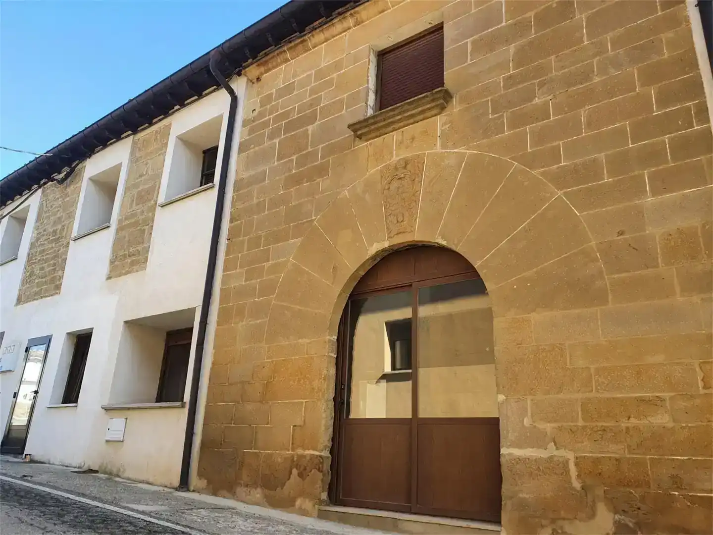 Vista exterior de Dúplex en venda en Garínoain amb Parquet, Traster i Forn