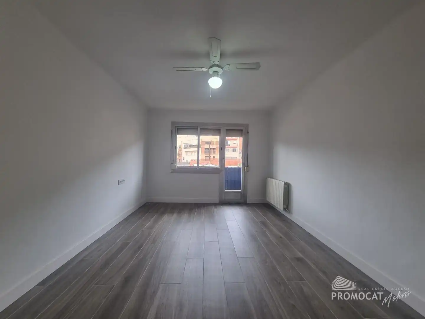 Habitación de Ático en venta en Molins de Rei con Aire acondicionado y Terraza