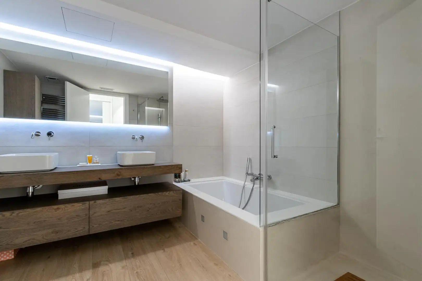 Baño de Piso en venta en Manresa con Calefacción, Parquet y Terraza