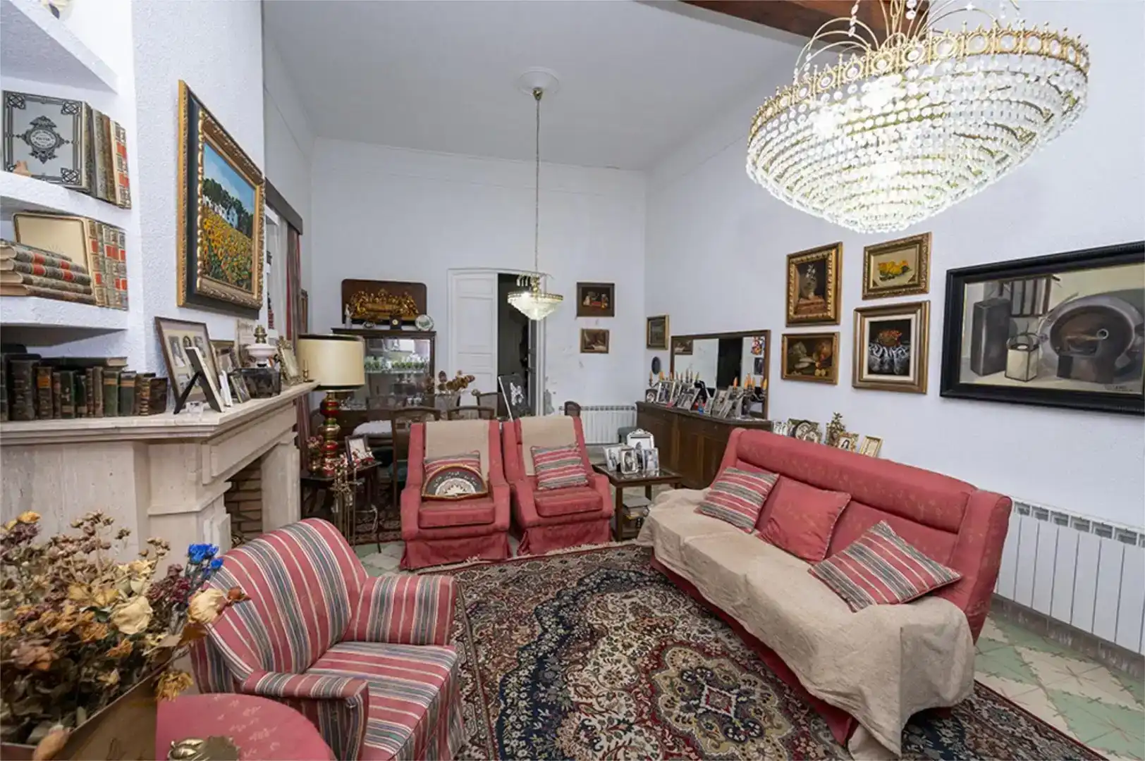 Sala de estar de Dúplex para compartir en Las Pedroñeras    con Parquet, Amueblado y Horno