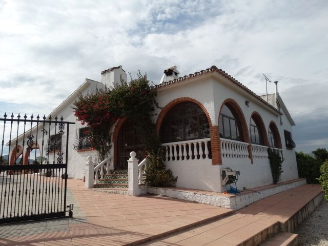 Casa o chalet de alquiler en El Romeral - Peñón de Zapata