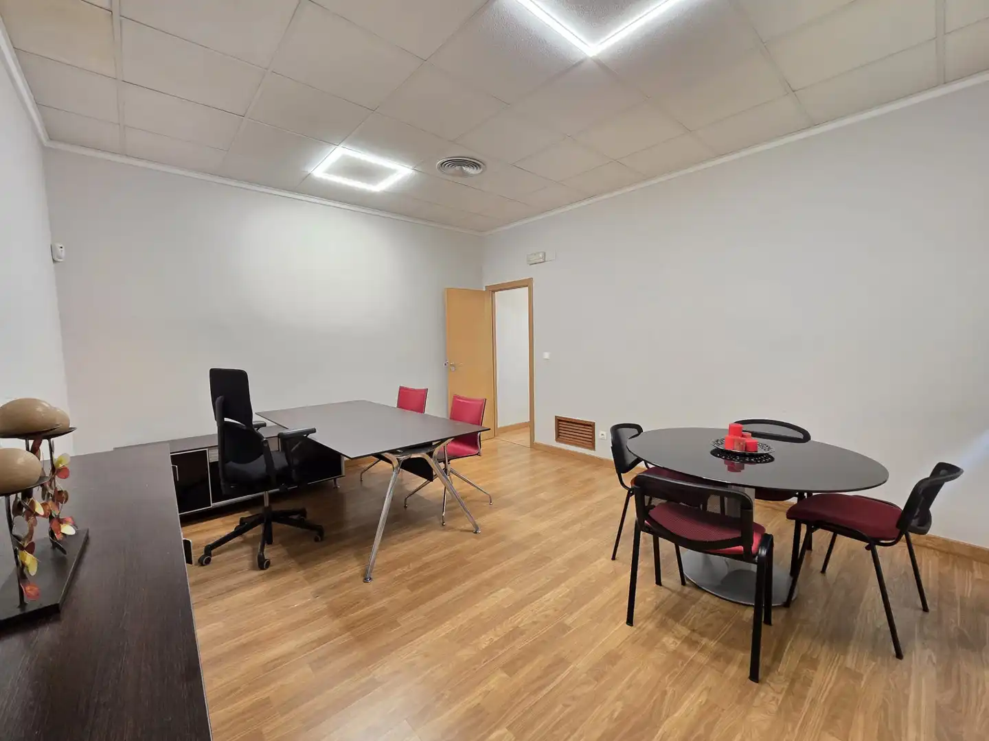 Local de alquiler en Torrevieja con Aire acondicionado, Parquet y Amueblado