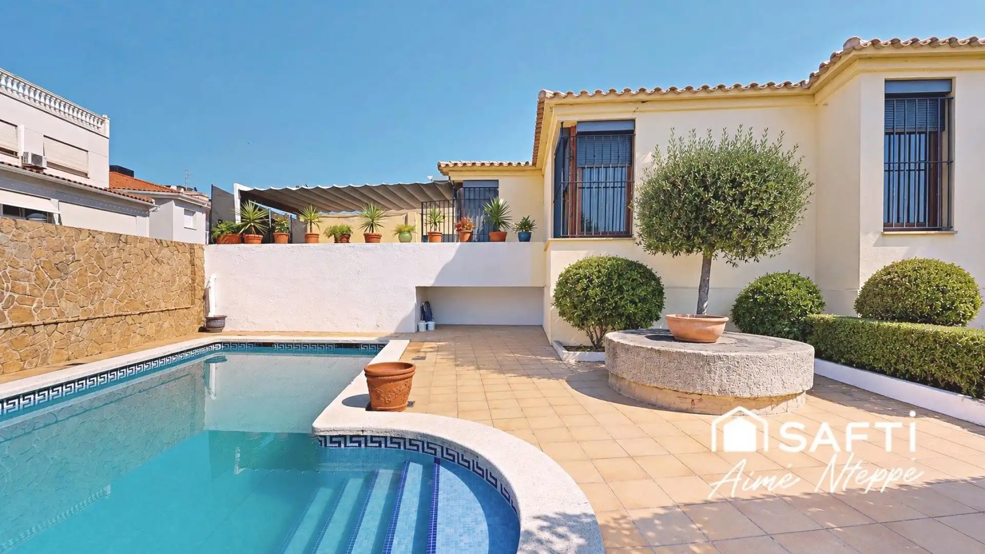 Casa con piscina in vendita a Carboneres - La Farella