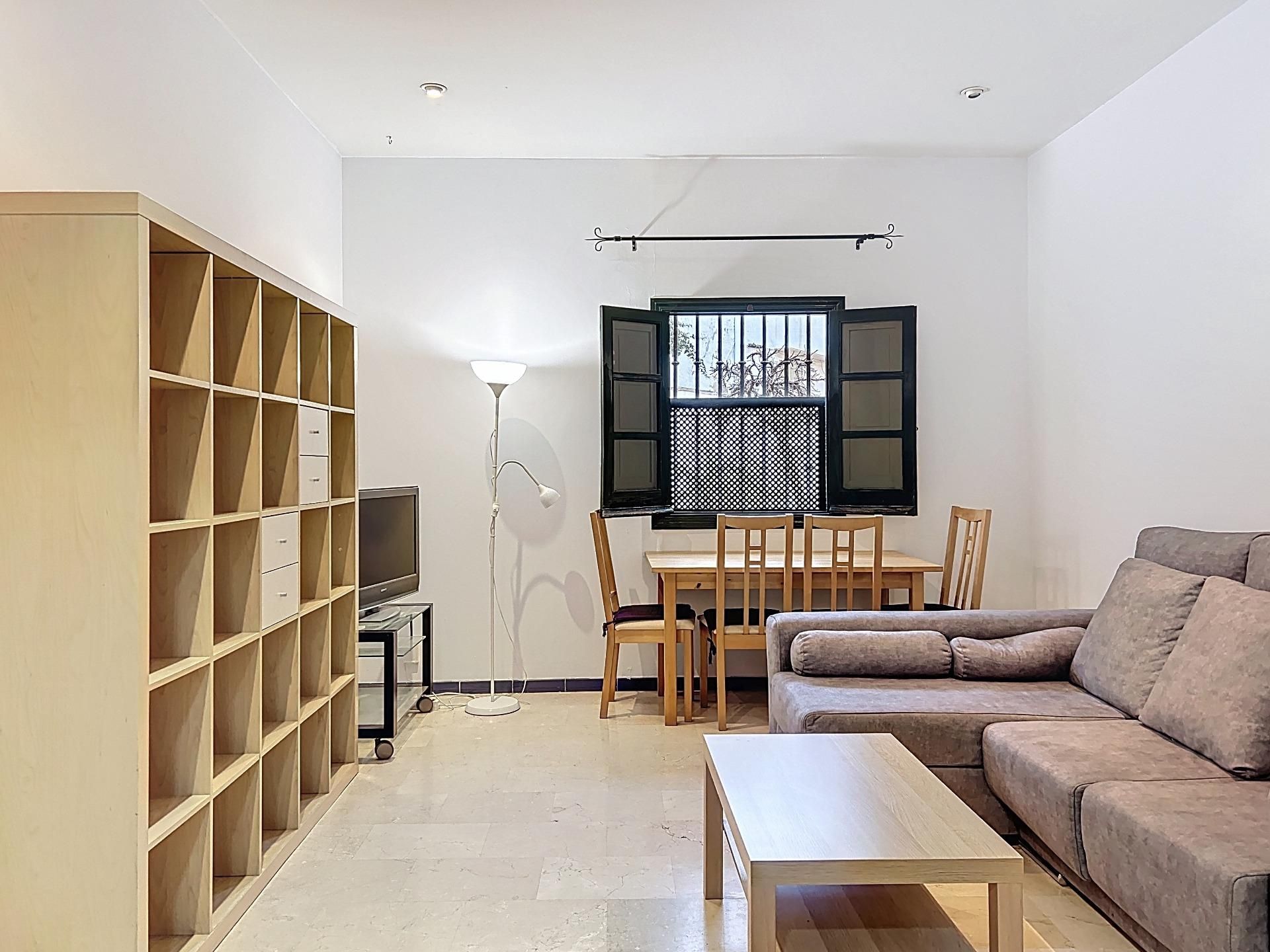 Living room of Flat for sale in  Sevilla Capital  with Air Conditioner