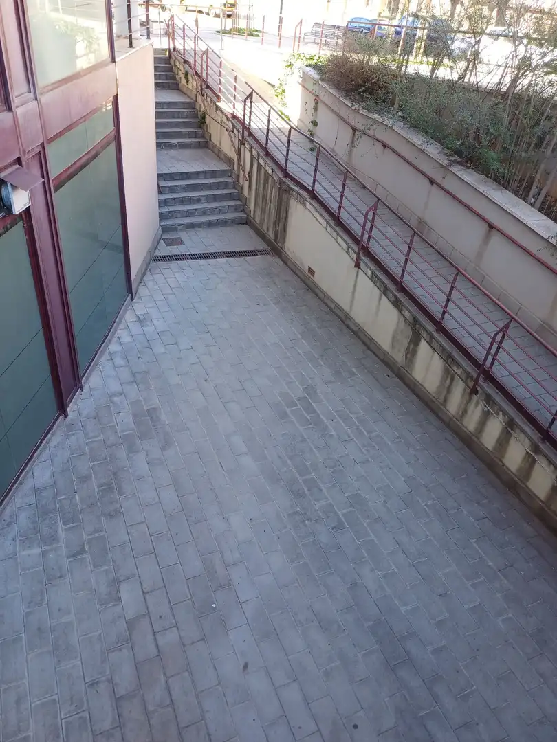 Terraza de Local en venta en Sabadell con Aire acondicionado