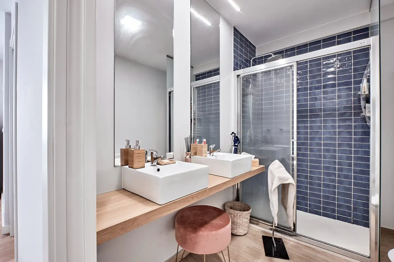 Baño de Ático en venta en A Coruña Capital  con Calefacción, Parquet y Terraza