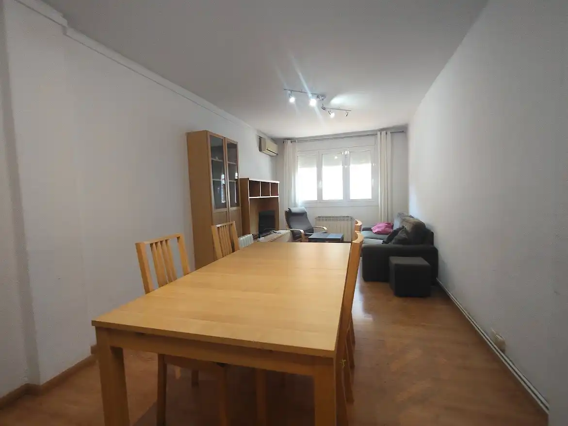Wohnzimmer von Wohnung zur Miete in Lleida mit Heizung, Möbliert und Ofen