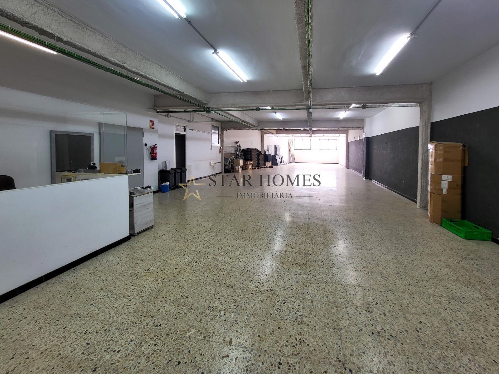 Premises to rent in Centre