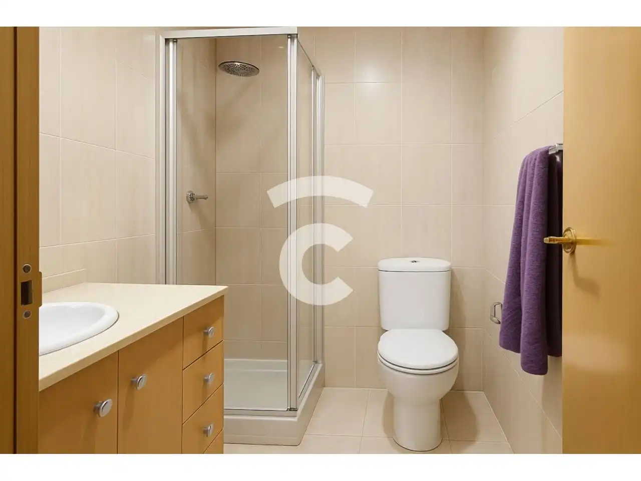 Badezimmer von Wohnung zum Verkauf in Vic mit Klimaanlage, Heizung und Parkett