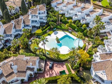 Reihenhaus mit Pool zum Verkauf in Milla de Oro