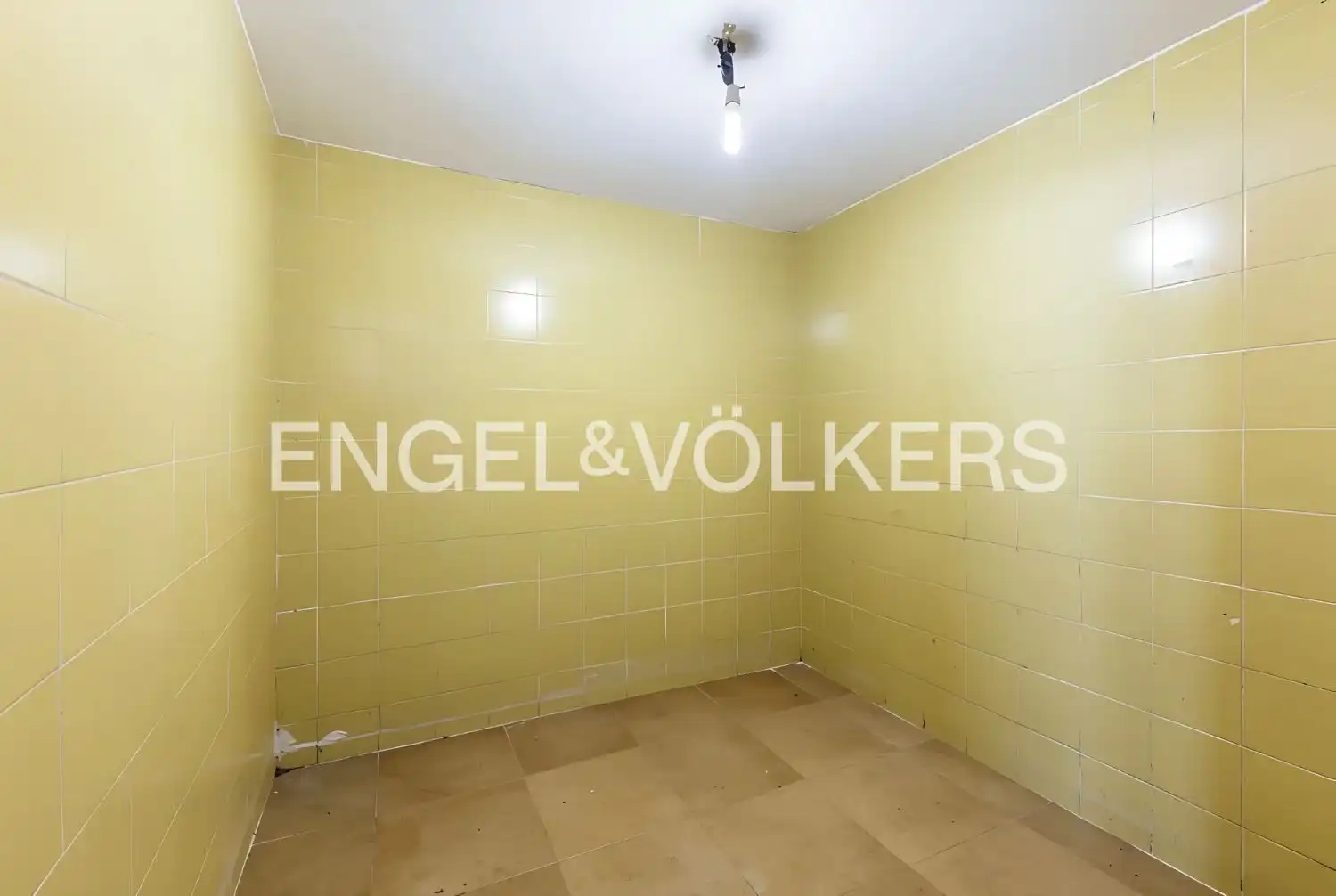 Wohnung zum Verkauf in Valencia mit Klimaanlage, Heizung und Terrasse