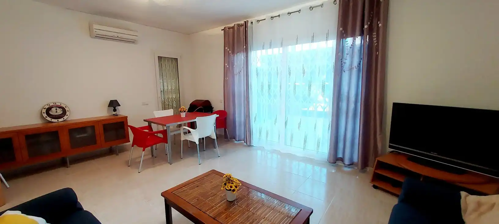 Semi-detached house with pool for sale in Platja de Mont-roig, imagen 8