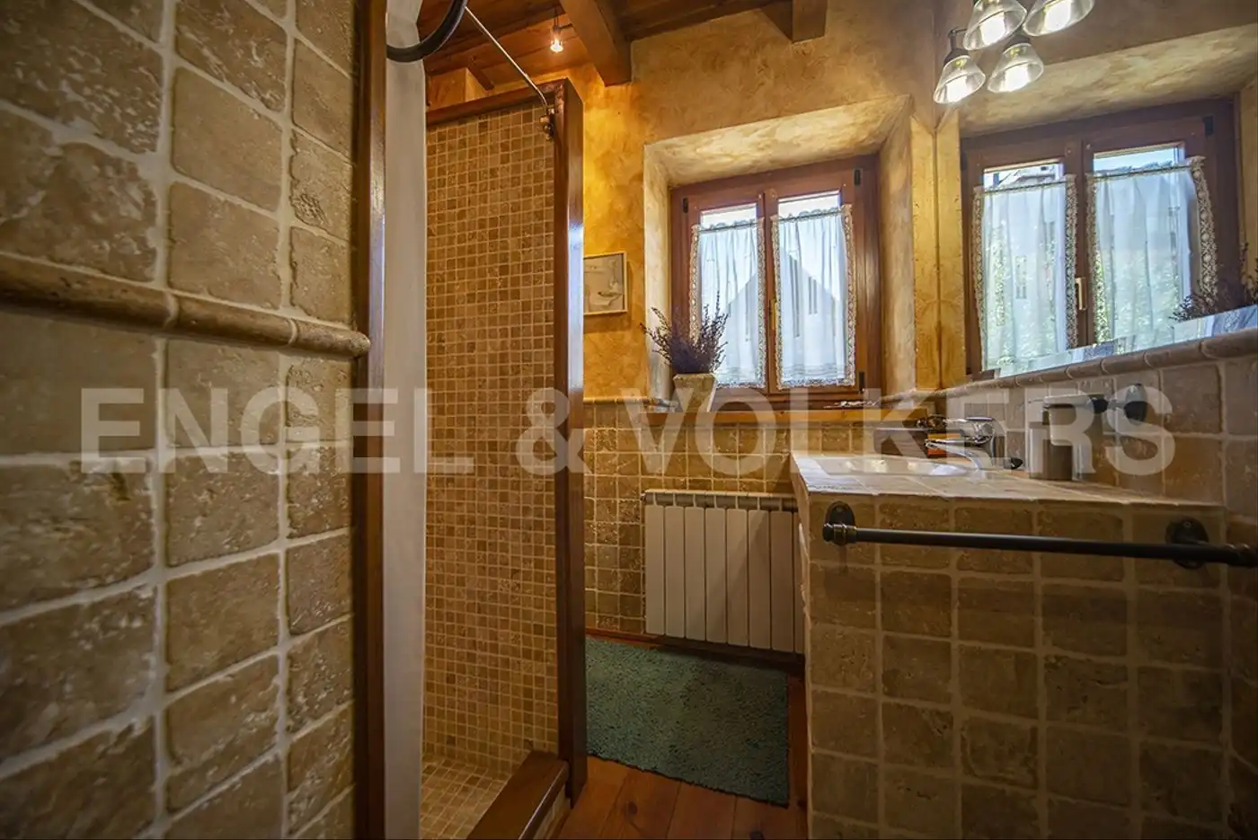 Baño de Casa o chalet en venta en Vielha e Mijaran con Calefacción, Terraza y Trastero