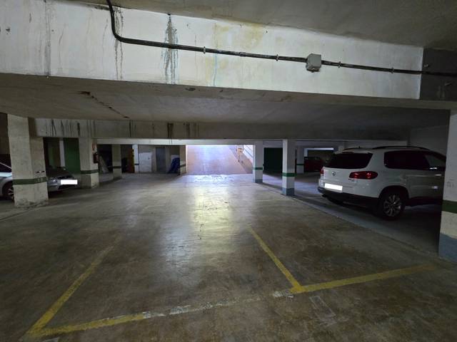 Garaje en Venta en Carrer Sant Isidre en Benifaió