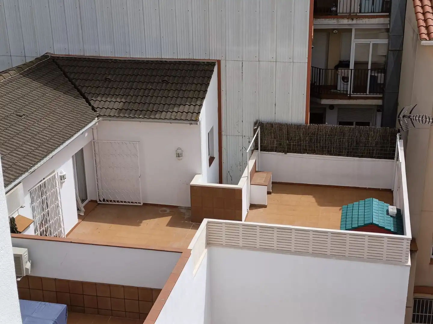 Terraza de Dúplex en venta en Pineda de Mar con Calefacción, Terraza y Amueblado