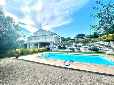 Casa con piscina in vendita a Caldes de Malavella