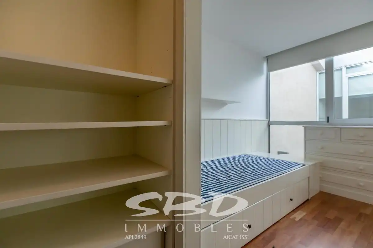 House with balcony to rent in Centre - Sant Oleguer, imagen 81