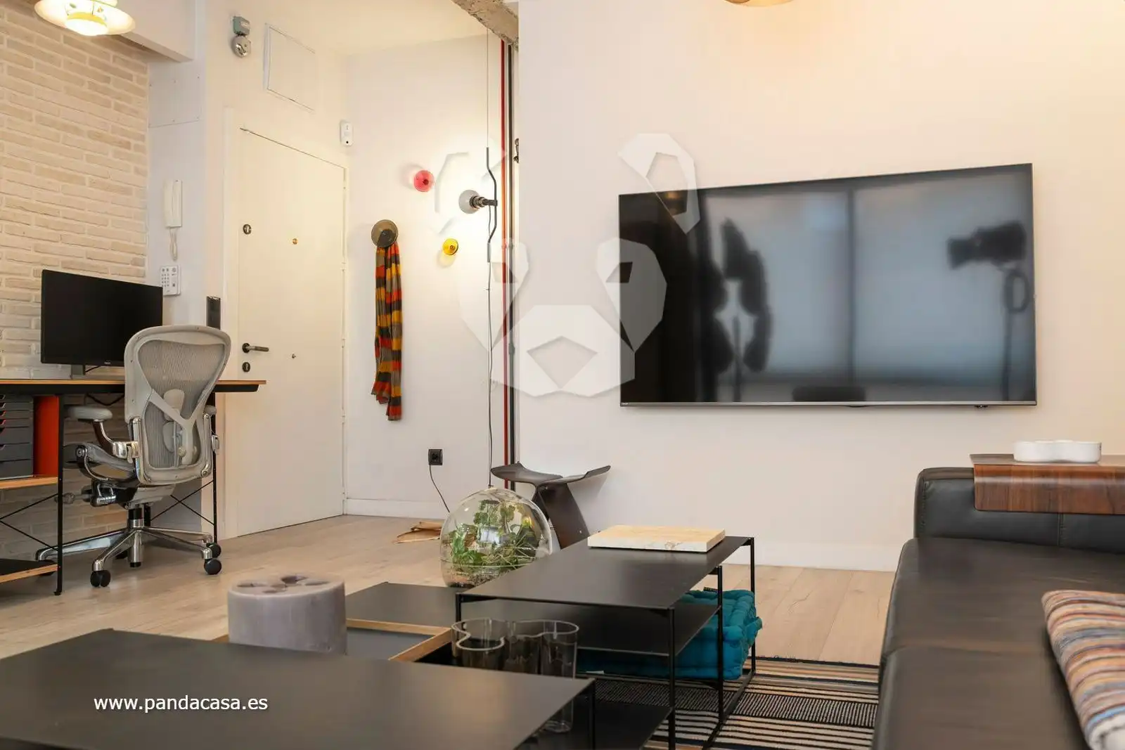 Living room of Flat for rent in Madrid  with Air Conditioner, Heating and Parquet flooring