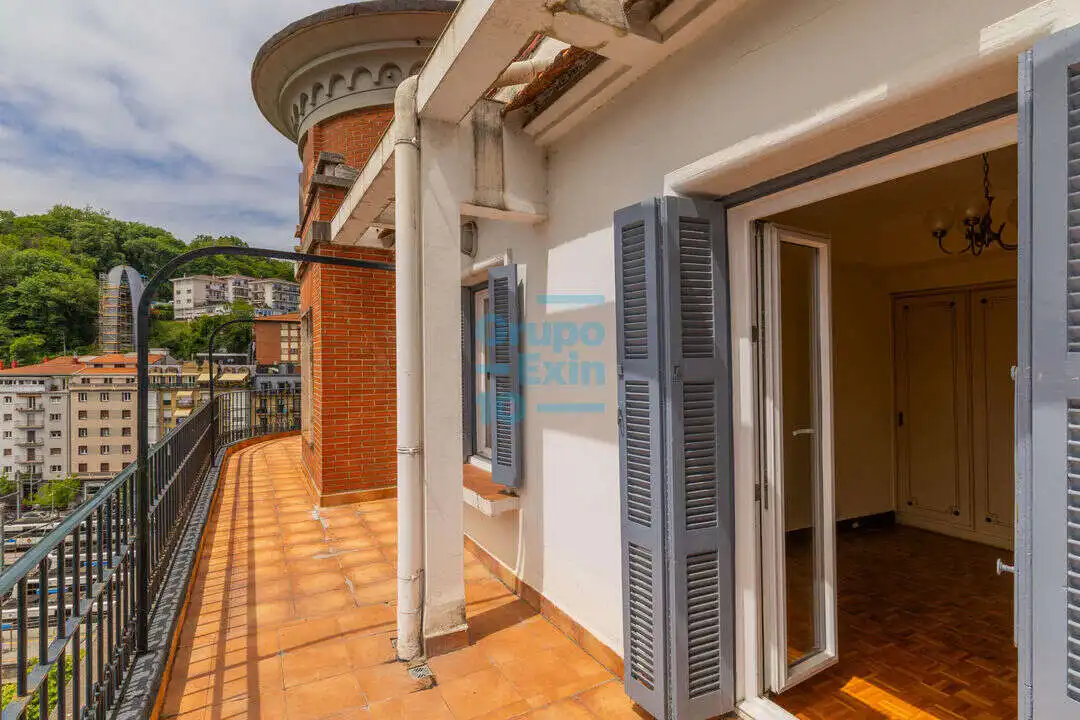 Attic for sale in Amara Zaharra - Arbaizenea