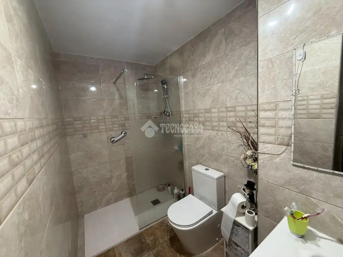 Baño de Piso en venta en Madrid con Aire acondicionado, Calefacción y Terraza