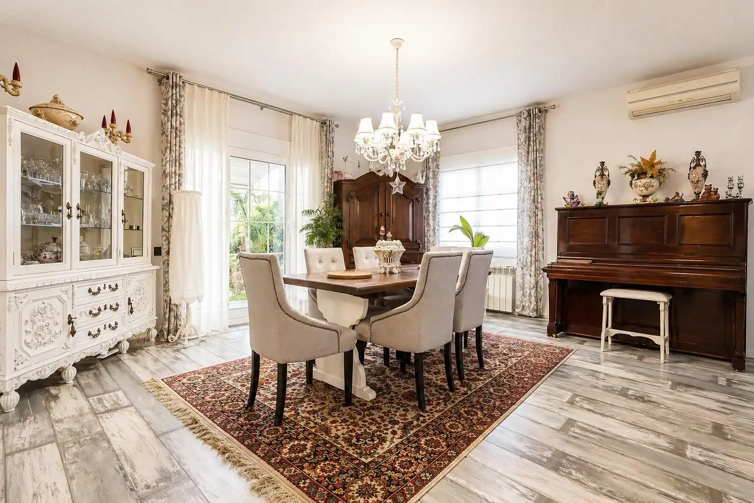 Comedor de Casa o chalet en venta en Mont-roig del Camp con Aire acondicionado, Calefacción y Jardín privado