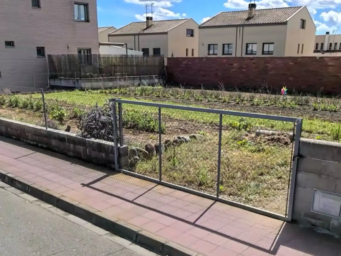 Terreny residencial en venda a Carrer de Josep Pla 36, imagen 2