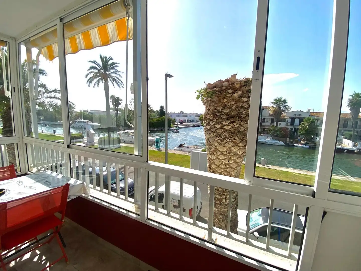 Piso con terraza en venta en Empuriabrava, imagen 2