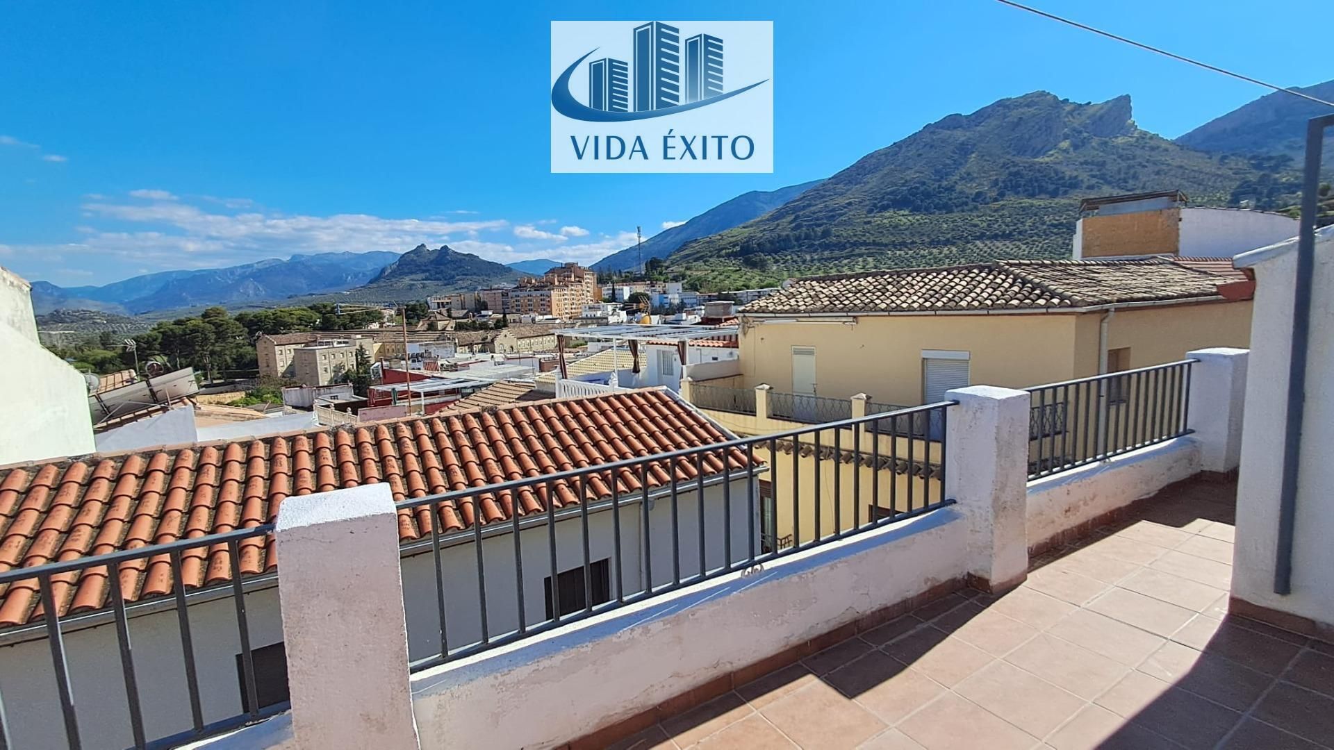 Vista exterior de Casa o chalet en venta en  Jaén Capital con Terraza y Trastero