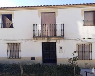 Exterior view of House or chalet for sale in Almendral