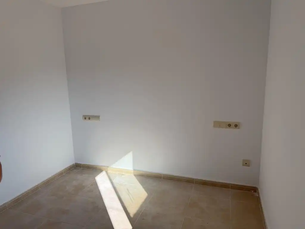 Piso en venta en Deltebre con Aire acondicionado, Terraza y Trastero