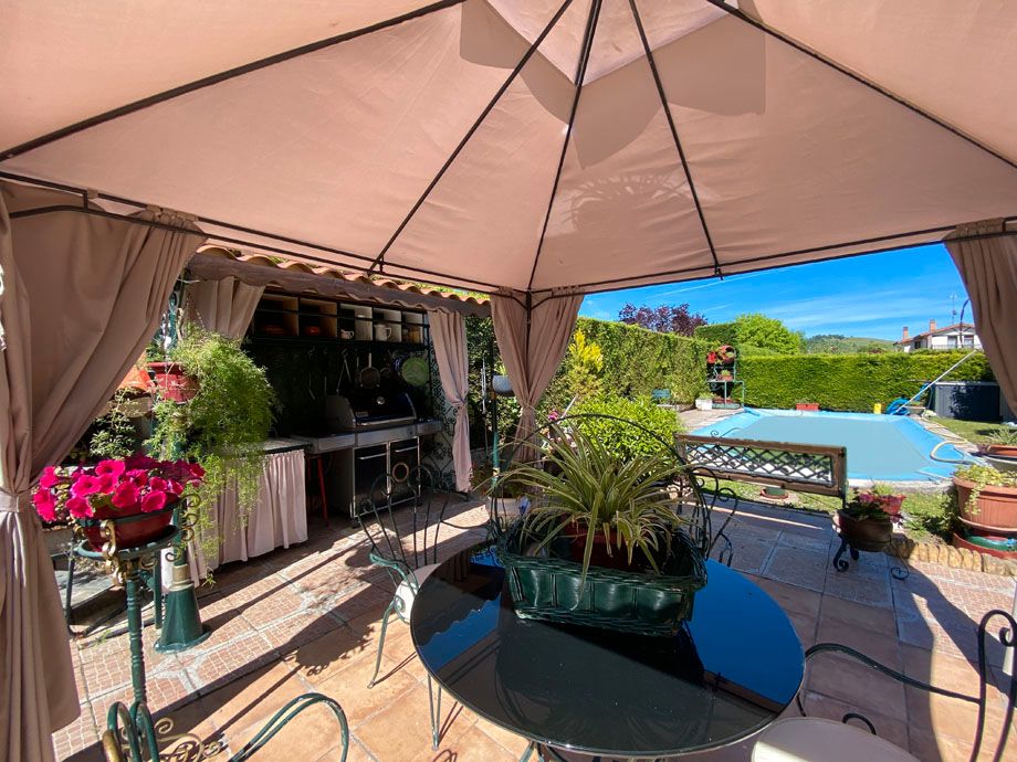 Terrace of House or chalet for sale in Alegría-Dulantzi  with Heating, Private garden and Parquet flooring