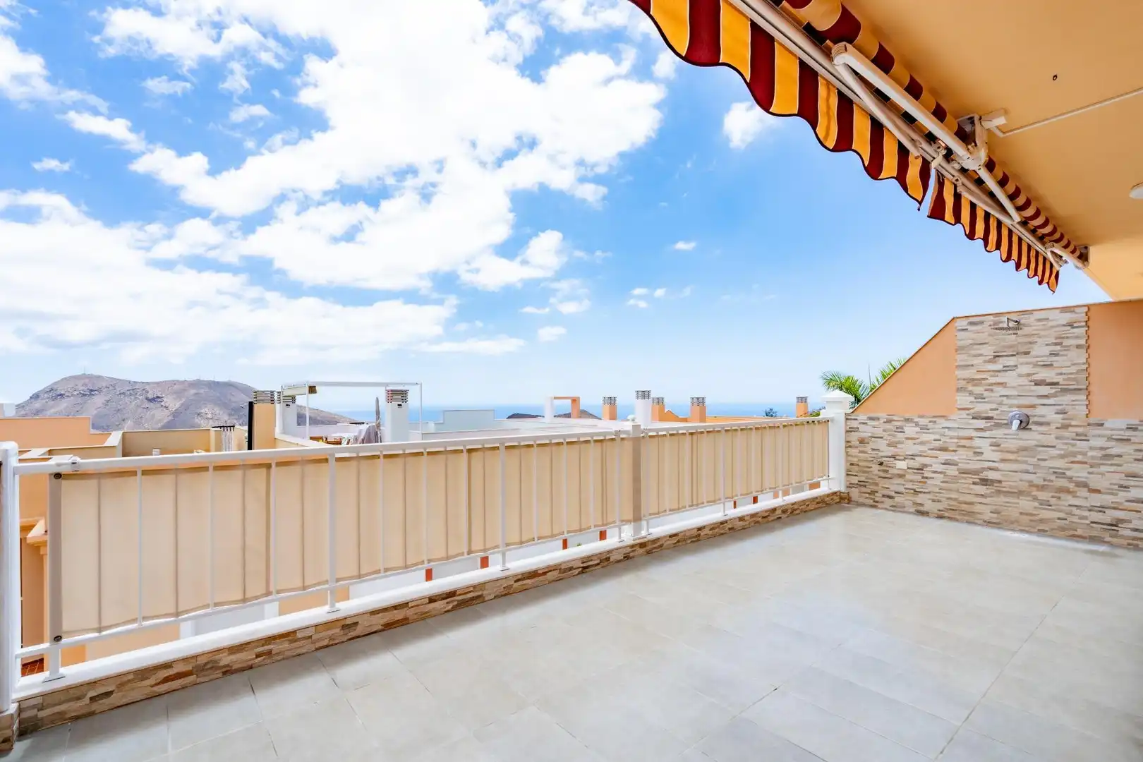 Apartamento de alquiler en Calle Tinguafaya, Chayofa