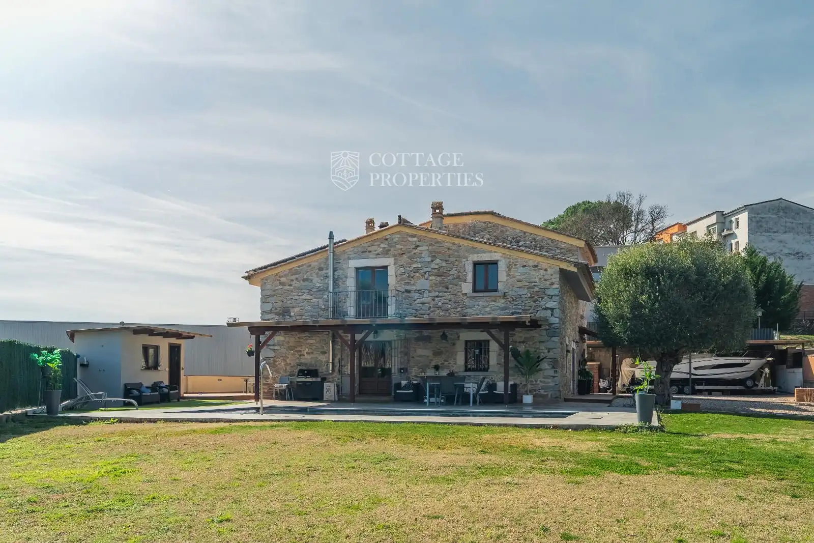 Vista exterior de Finca rústica en venda en Sant Julià del Llor i Bonmatí amb Calefacció, Terrassa i Piscina